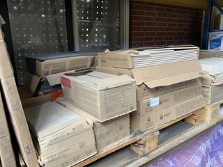Partij tegels op 7 pallets, O.a.  Steenbok