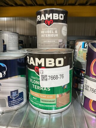 Ca. 10x Diverse Rambo beitsen en lakken