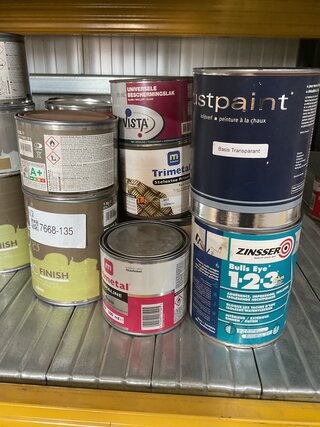 Ca. 16x Partij diverse verf
