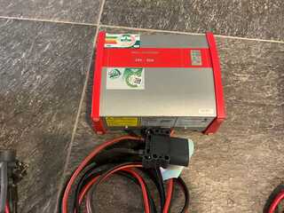 Batterij lader Belatron, 24V 50A, Rood, bouwjaar 2017