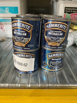 Ca. 44x Diverse Hammerite metaallak