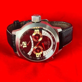 Mathis Montabon automatisch horloge met dagaanduiding