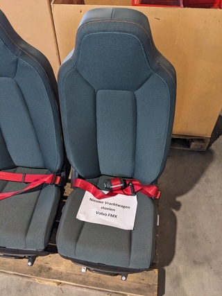 2x Vrachtwagenstoel voor o.a.Volvo FMX