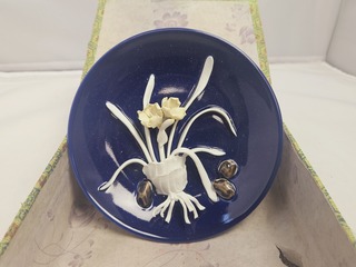 Antiek Japans sierbord kunstwerk inclusief houten stand