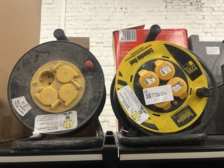 2x Kabelhaspel