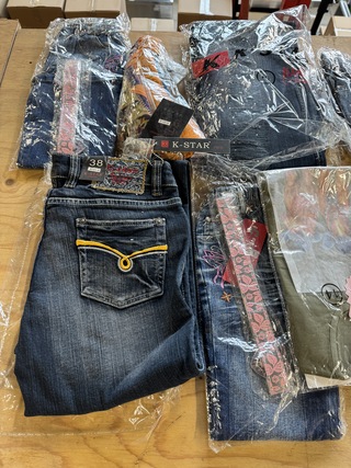 Ca. 35x Diverse kleding