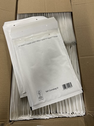 Ca. 600x Luchtkussen envelop 200x275mm TAP, Comebag