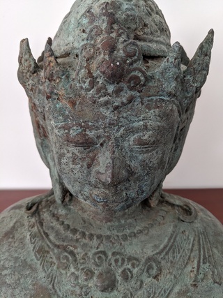 Driegezicht Brahma beeld