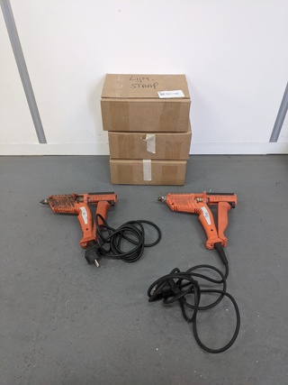 2x Lijmpistool met diverse lijmstaven Scotch weld