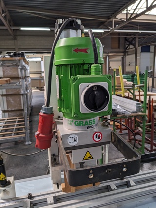 Boormachine op onderkast G*Grass, Eco press-N, bouwjaar 2004