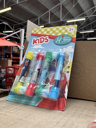 CA. 800x Set van 4 Juf Roos opzetborstels passend Oral-B