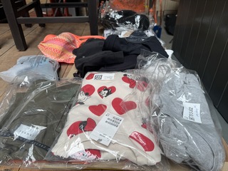 Partij (sport)kleding w.o. Gymshark, H&M, Puma