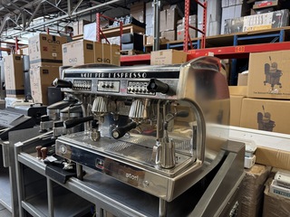 Espressomachine, 2x koffiemolen, waterontharder Astoria, SAE./2-AI