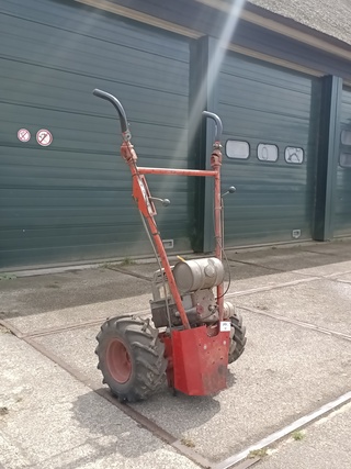 1assige tractor, Bucher, M300
