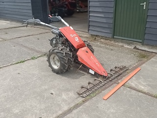 1assige tractor, Reform, 105.011met balkmaaier, 2007