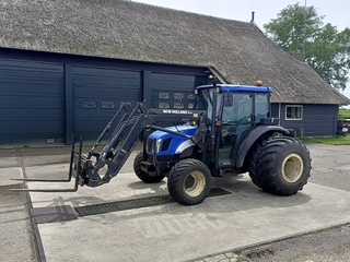 Tractor, New Holland, TN60D met voorlader 520TL en vork, 2005