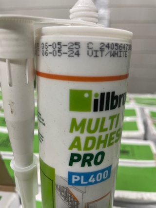 Ca. 240x Constructie lijm, Illbruck, PL400, Wit