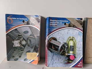 Divers lectuur / naslagwerk