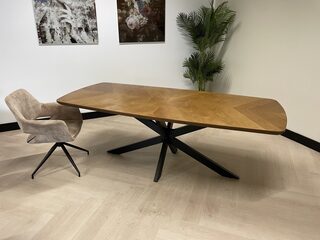 Eetkamertafel Deens ovaal, Bruin, 2024