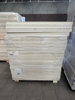 Ca. 20x Dakisolatie 1200x1200x60/75mm(=1,44m²) Utherm Roof L Tapered 1