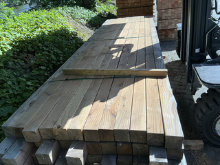 Ca. 48x Douglas balken geschaafd, 90x90mm, lengte 400cm