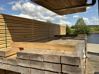 Ca. 18x Douglas balken fijnbezaagd, 75x175mm, lengte 300cm