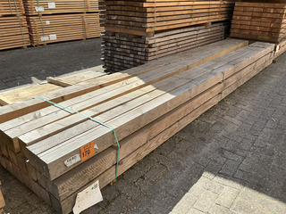 Ca. 25x Douglas balken fijnbezaagd , 120x120mm, lengte 500cm