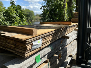 Ca. 65x Douglas planken geschaafd, 15x200mm, lengte 300cm