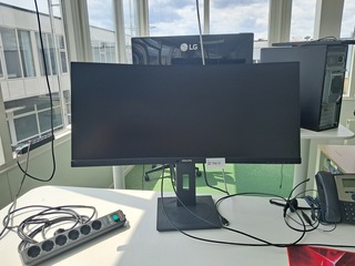 Wide screen monitor Philips, 345B, bouwjaar 2020