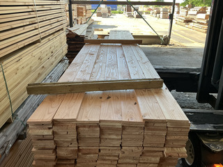 Ca. 180x Douglas planken geschaafd, 18x145mm, lengte 300cm