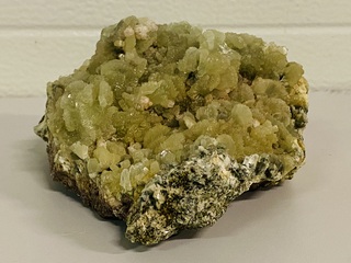 Prehniet ruw brok, Groen