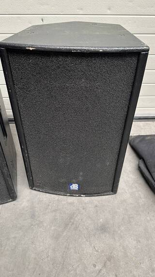 2x Speaker top DB Technologies, Arena 15