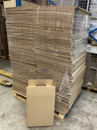 Ca. 100x verzenddozen , dubbelgolf, Bruin, 40x23x57cm