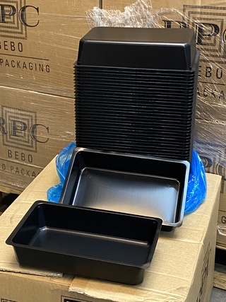 Ca. 10x Dozen a 200 stuks topseal tray 552 voedselbakken, zwart