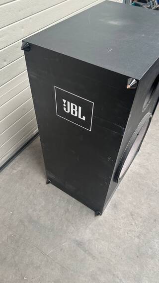 Cinema subwoofer 18 inch JBL, 4645C