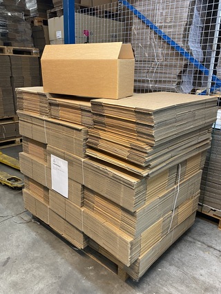 Ca. 180x Verzenddozen , Bruin, 65x23x23cm