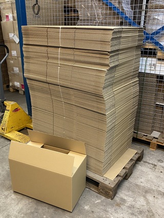 Ca. 160x verzenddozen, dubbelgolf, Bruin, 61x32x35cm