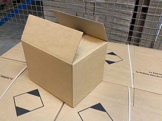 Ca. 200x verzenddozen , Bruin, 26x20x19cm