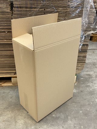 Ca. 100x verzenddozen , dubbelgolf, Bruin, 40x23x57cm