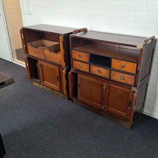 2x Kast met lades en schuifdeuren Authentic Models, hout