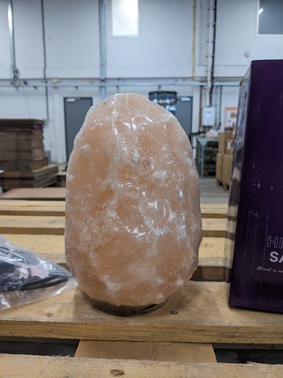 Ca. 80 doos a 4 stuks Himalaya zoutsteen lamp, 4-6 kilo
