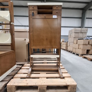 secretaire Authentic Models