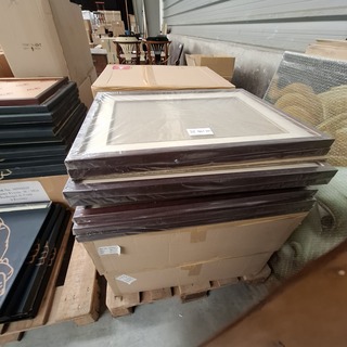 48x houten lijst met ruit Authentic Models, o.a. MC752F
