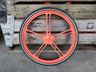 Ca. 99x Aluminium fietswiel met lekvrije 24 inch banden, Oranje