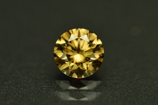 Fancy Diamant – 0.81 carat ( IGI gecertificeerd )