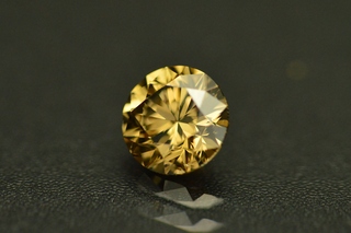 Fancy Diamant – 0.81 carat ( IGI gecertificeerd )