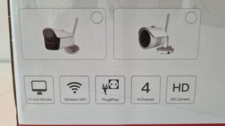 Beeldscherm met 4 kanalen NVR en 4x 5MP IP-camera Herospeed