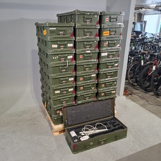 Ca. 30x Onderzoekslamp in transportkist