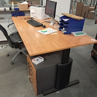 Werkplek opstelling Inofec, beuken
