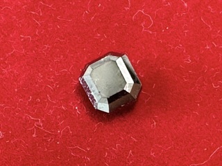 Diamant – 1.97 carat echte natuurlijke zwarte diamant in smaragd vorm